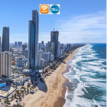 Beachside Apartment In The Heart Of Surfers Paradise - Free Parking 골드코스트 외부 사진