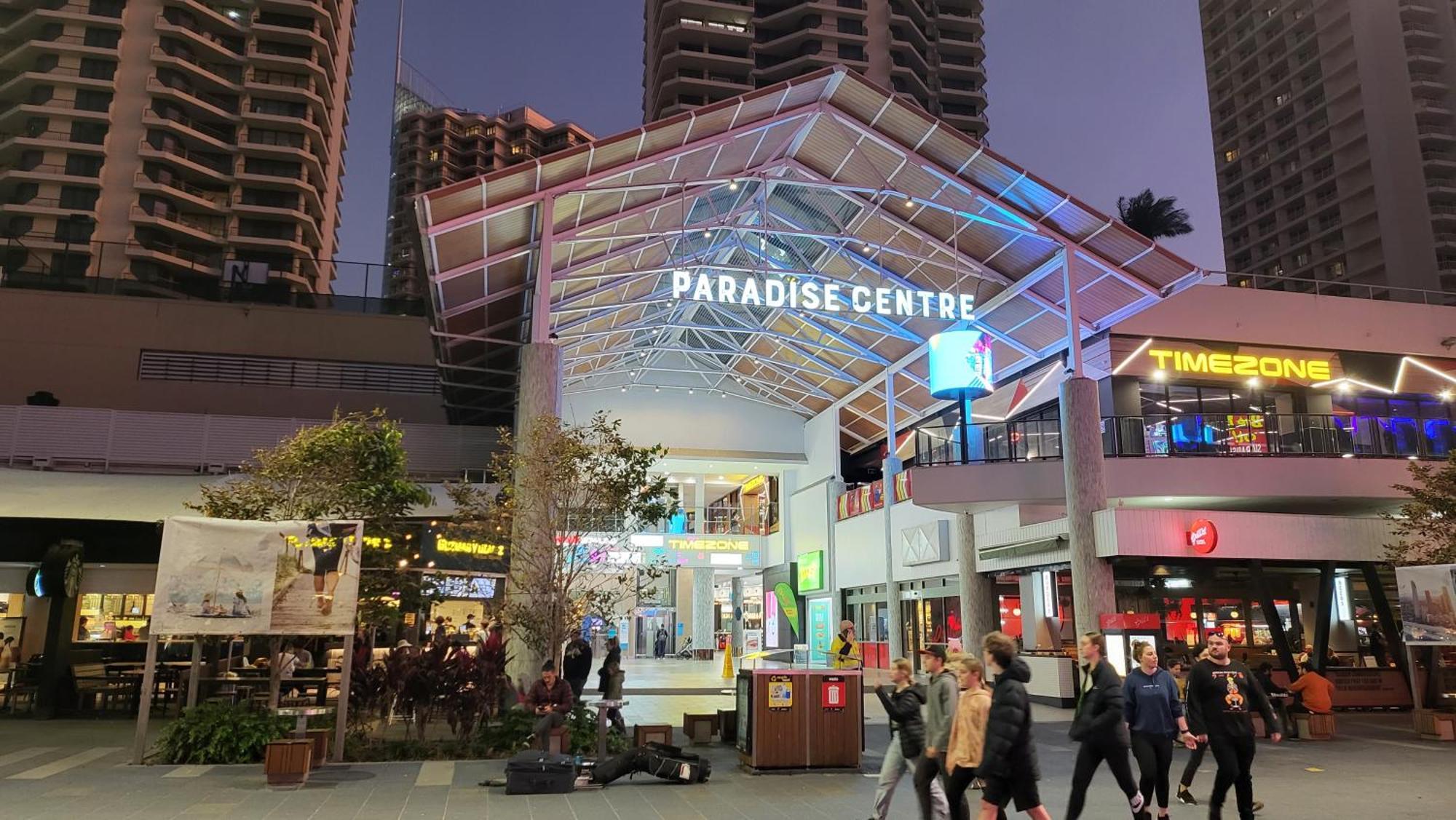 Beachside Apartment In The Heart Of Surfers Paradise - Free Parking 골드코스트 외부 사진