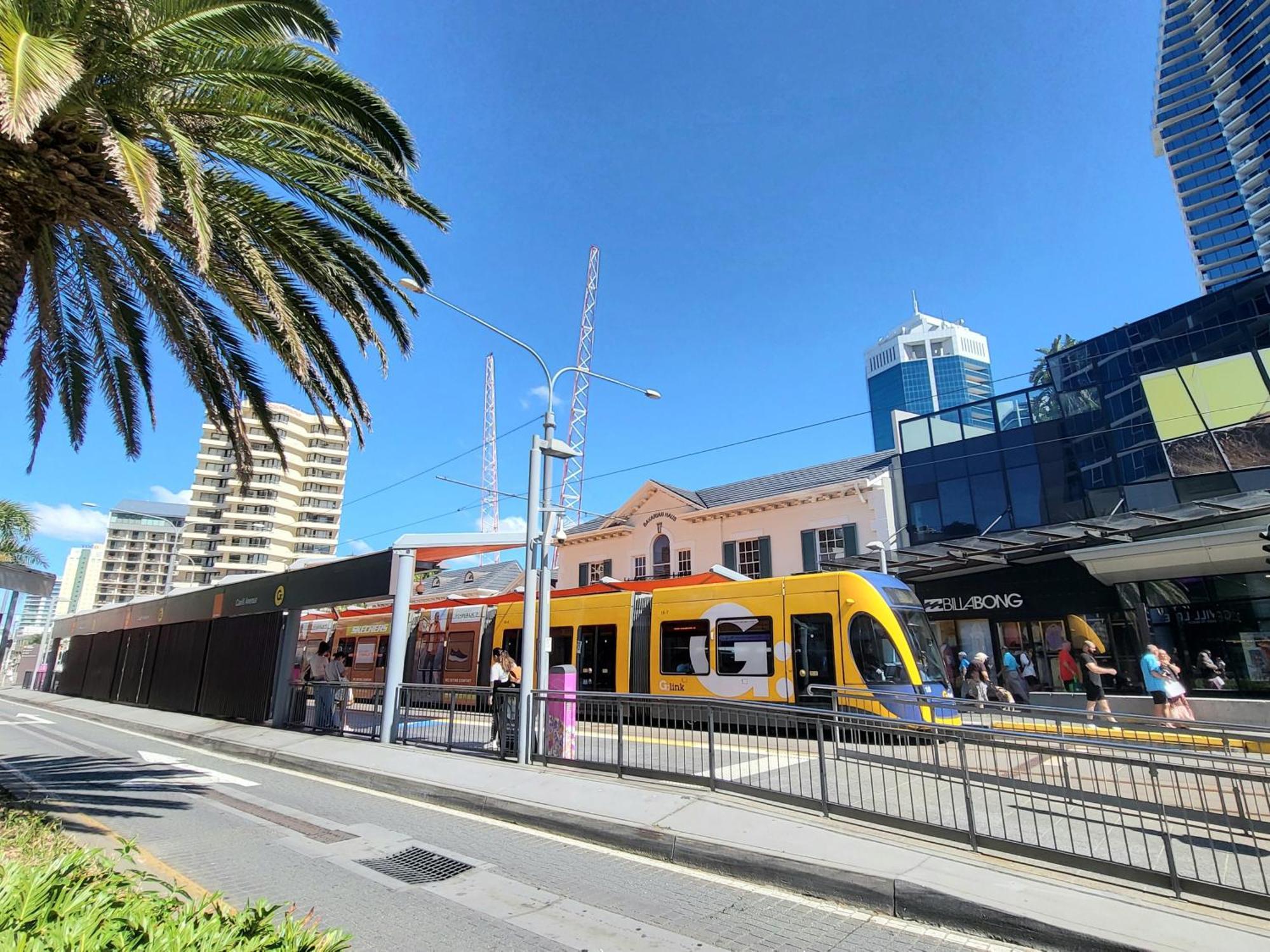 Beachside Apartment In The Heart Of Surfers Paradise - Free Parking 골드코스트 외부 사진